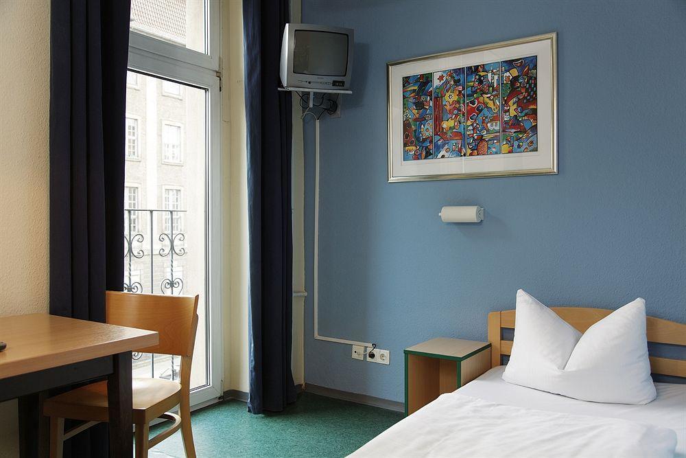 Acama Hotel & Hostel Schoeneberg Berlin Dış mekan fotoğraf